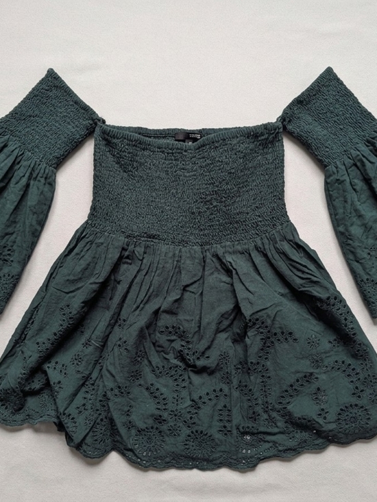Only Tops - Only Dark Green Off-Shoulder Eyelet Peplum Top